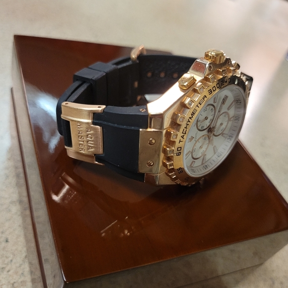 Aqua Master Men's Watch - Picture 8 of 12